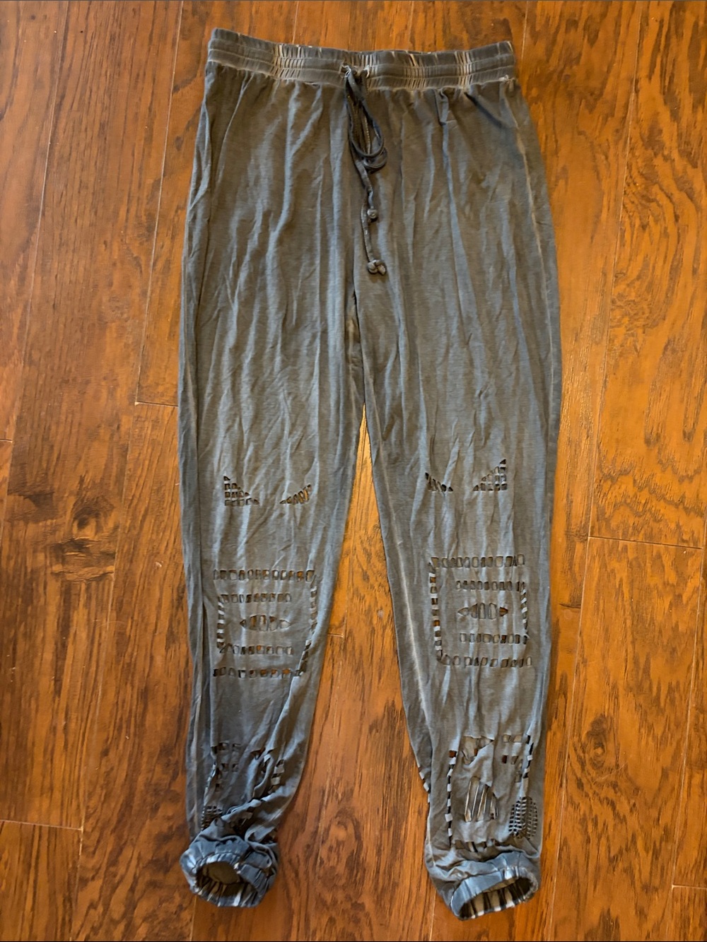 POL Cutout joggers charcoal cutout